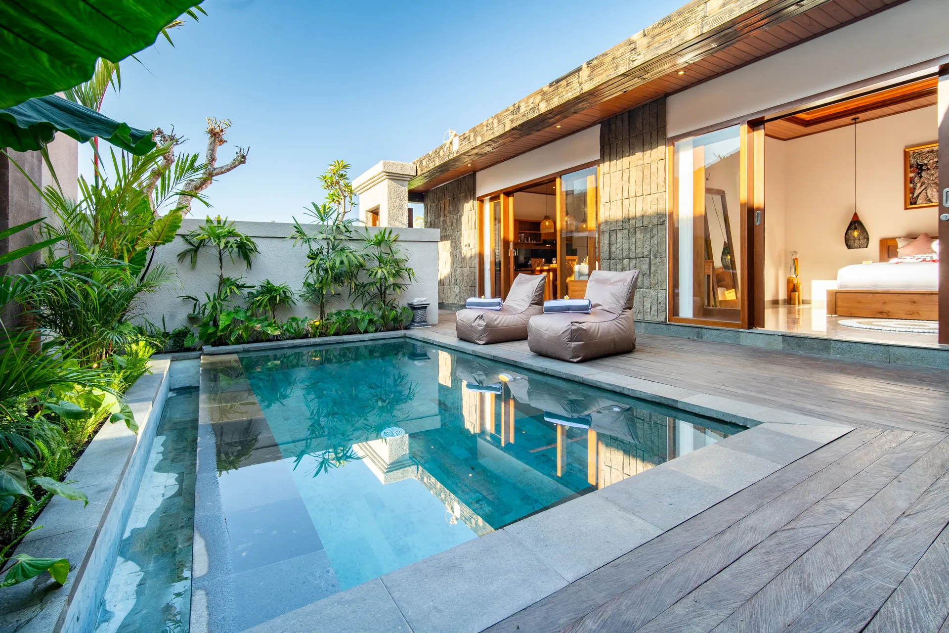 Pool main view
