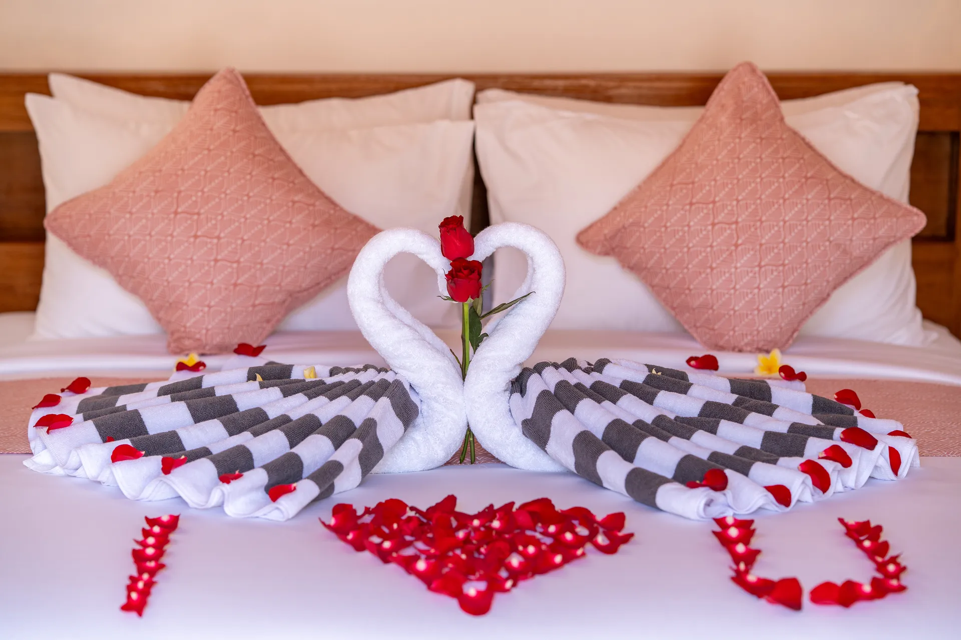 Romantic bed setup just for you